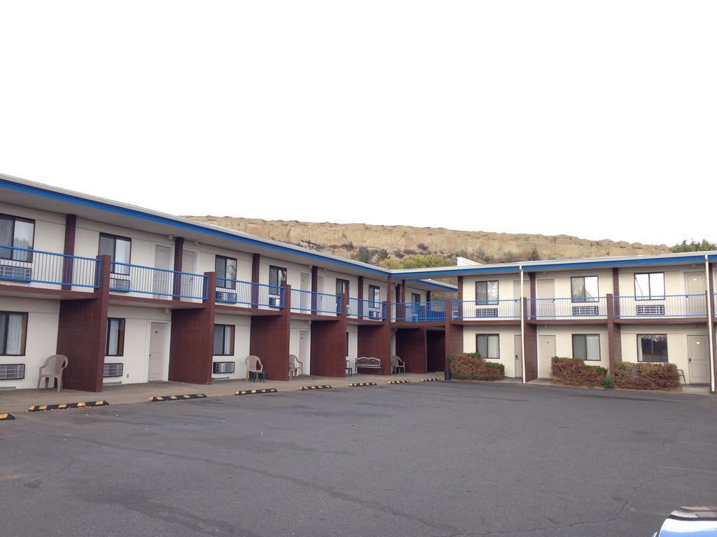 Rodeway Inn Billings Logan Intl Airport Near St Vincent Hospital Bagian luar foto