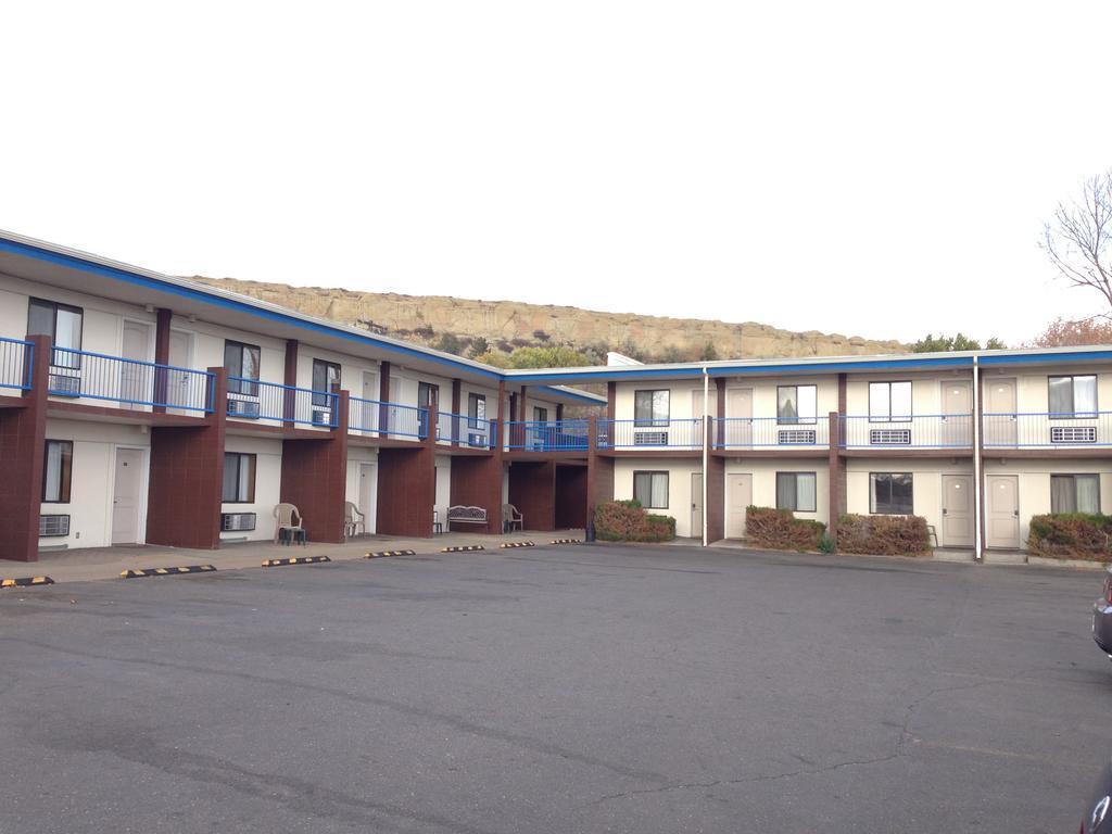 Rodeway Inn Billings Logan Intl Airport Near St Vincent Hospital Bagian luar foto