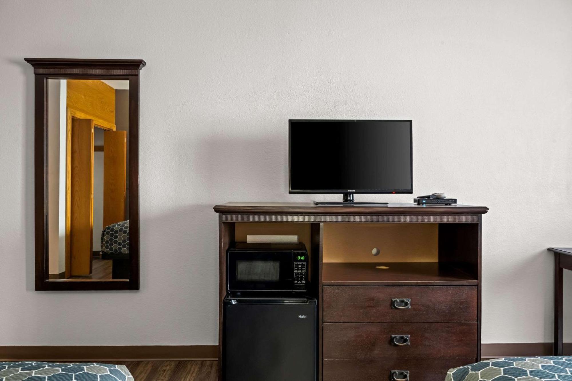 Rodeway Inn Billings Logan Intl Airport Near St Vincent Hospital Bagian luar foto