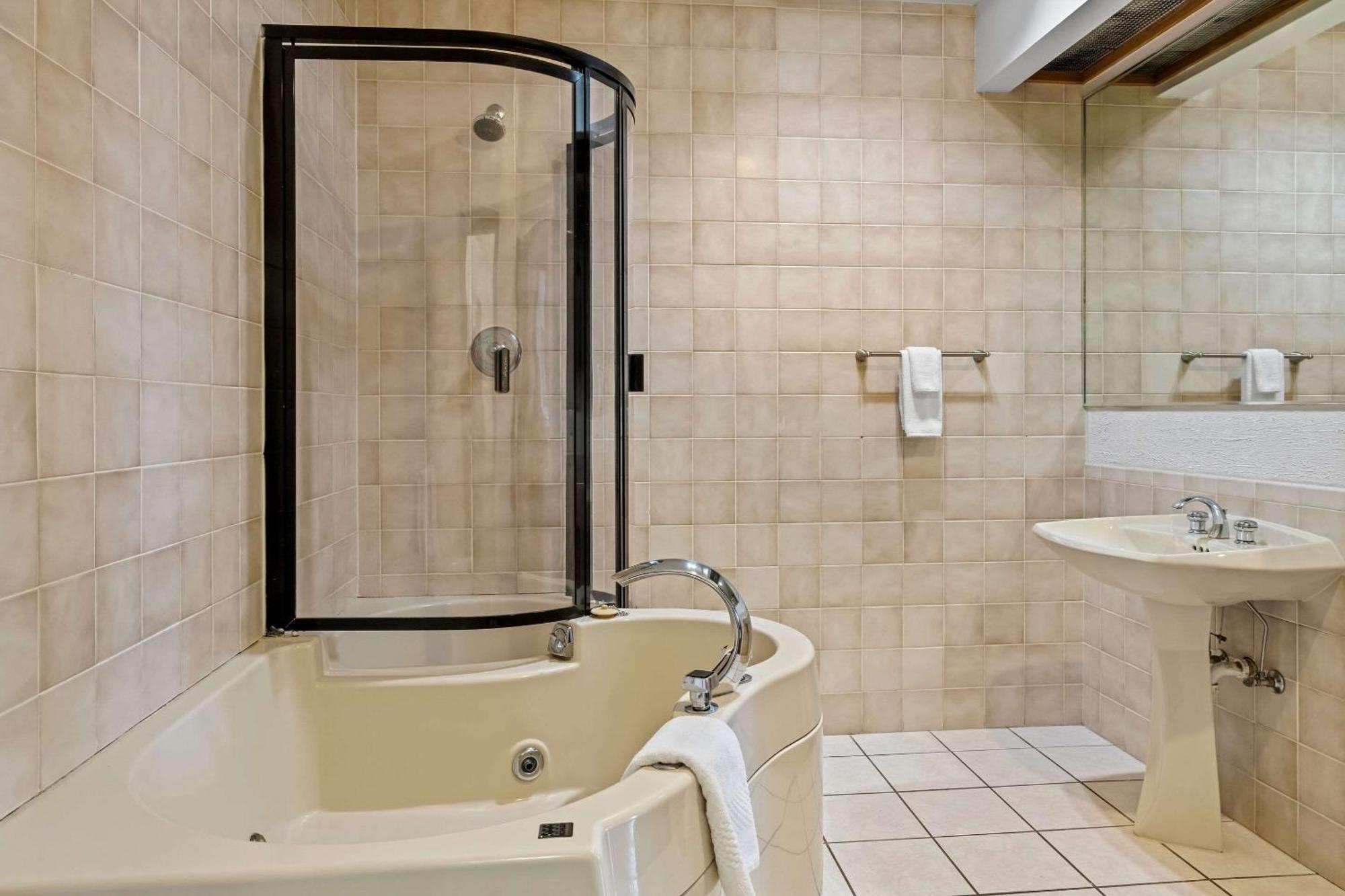 Rodeway Inn Billings Logan Intl Airport Near St Vincent Hospital Bagian luar foto