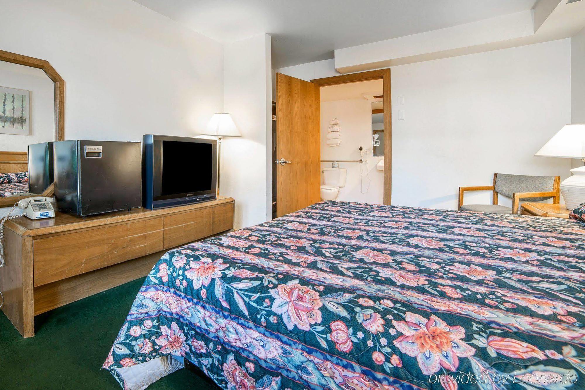 Rodeway Inn Billings Logan Intl Airport Near St Vincent Hospital Bagian luar foto